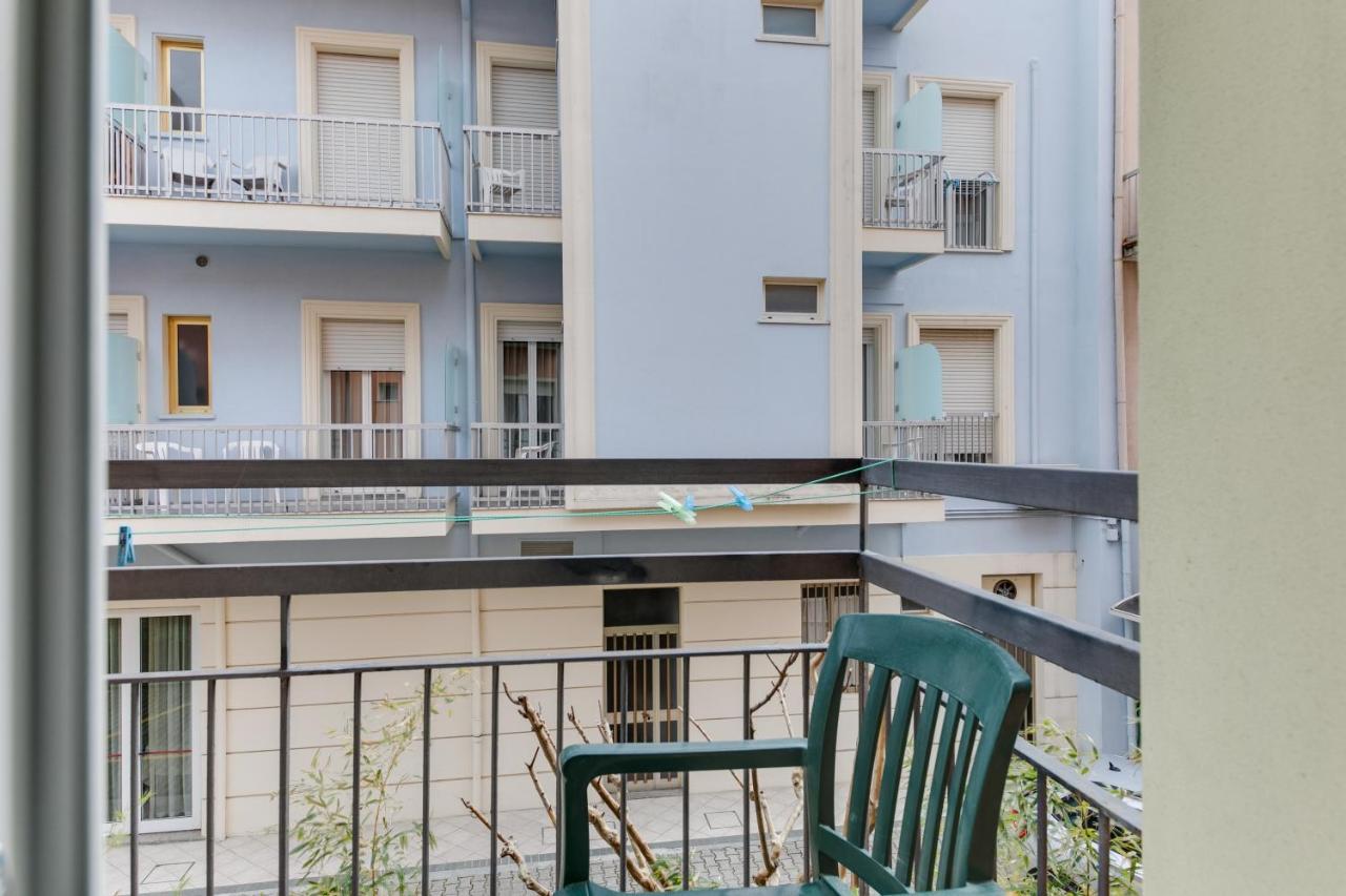 Hotel Villa Merope ريميني المظهر الخارجي الصورة