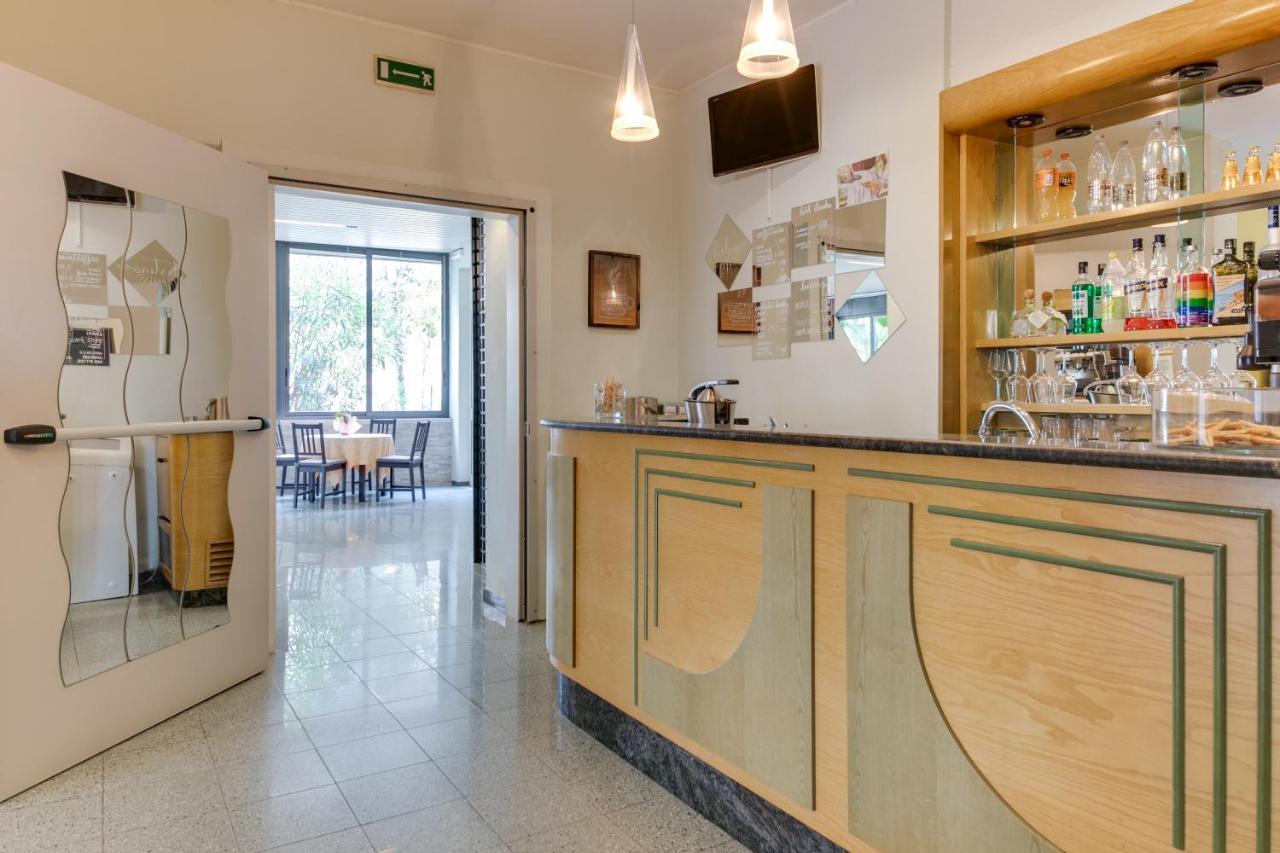 Hotel Villa Merope ريميني المظهر الخارجي الصورة